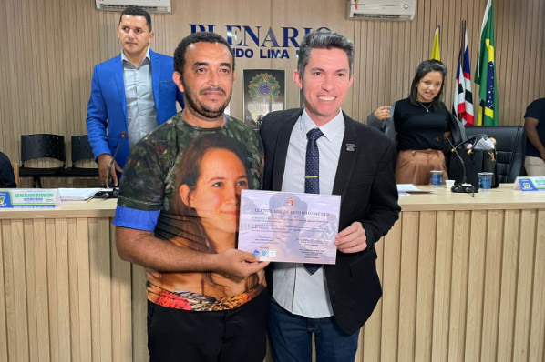 Roni Marcelino propõe que biblioteca se torne patrimônio material e imaterial em João Lisboa