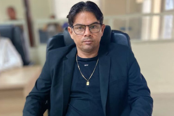 Vereador José do Valdimiro solicita recuperação asfáltica de ruas no bairro Cidade Nova, em Joã...