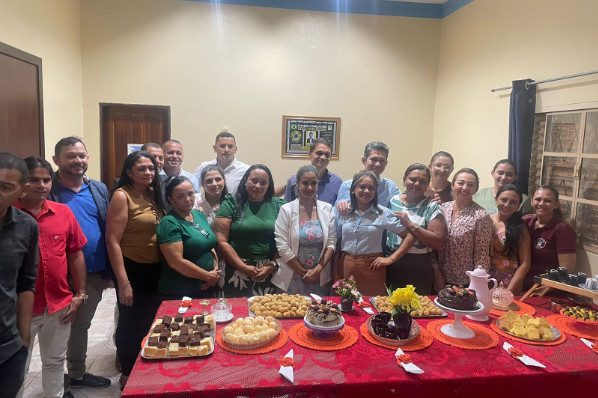 Câmara de João Lisboa realiza café da manhã em homenagem às mães servidoras